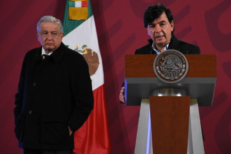 La Presidencia critica que el INE le pida informar si paga a reporteros