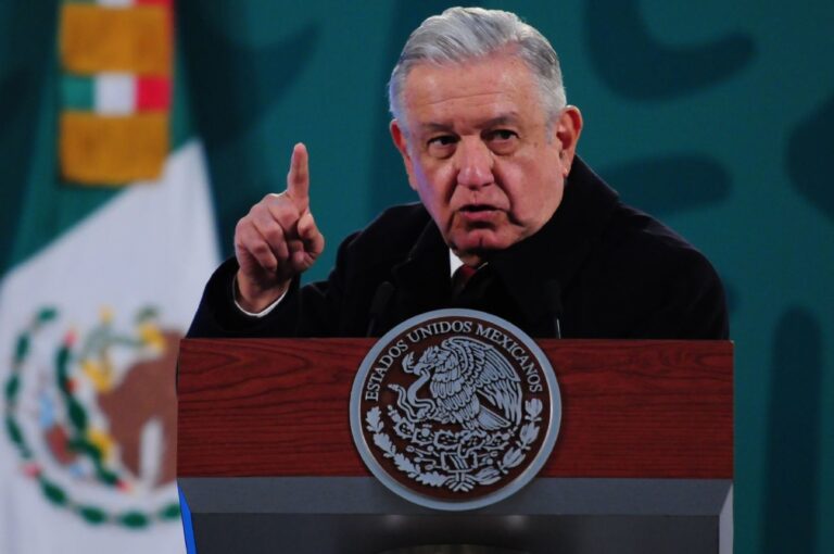 Gobierno alista iniciativa para que secretarías asuman funciones de autónomos