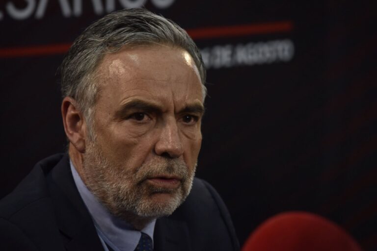 El exlíder de Morena insiste en que México adopte un “impuesto a la riqueza”