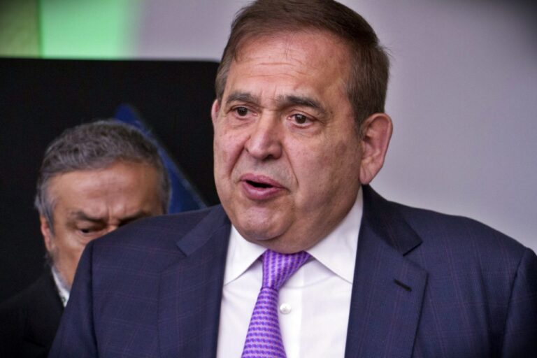 Alonso Ancira es extraditado a México para encarar proceso penal por corrupción