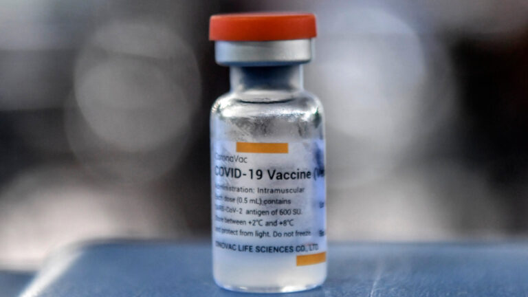 Reparten a estados 800 mil dosis de vacuna Sinovac