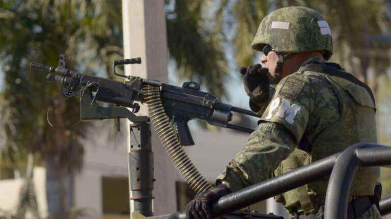 Uso de las Fuerzas Armadas no depende de los gobernadores: AMLO sobre hechos en Aguililla