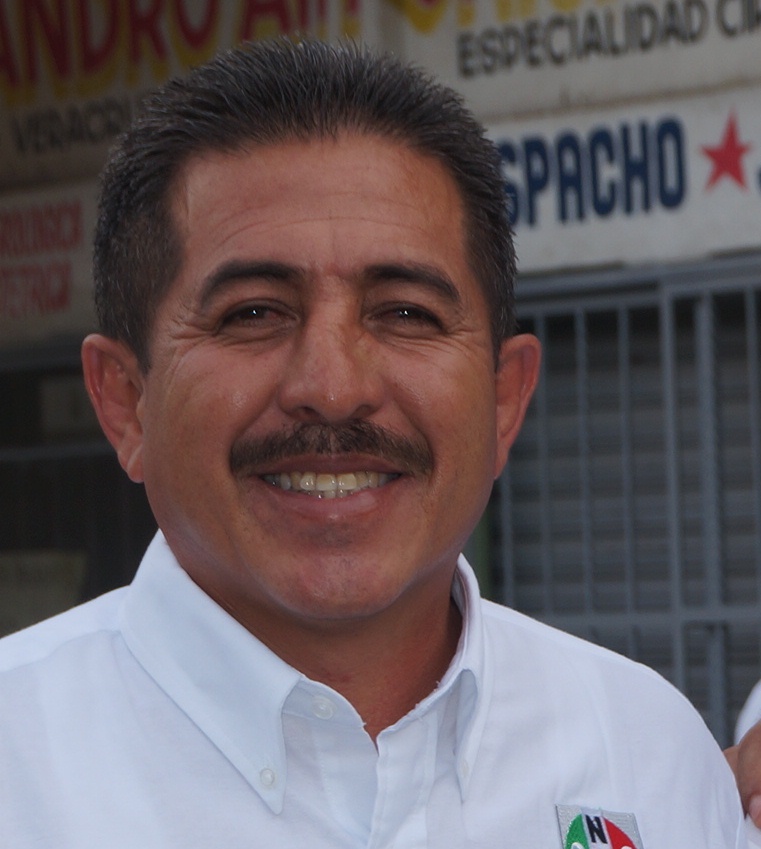 Agustín Monroy prende “la mecha” en el PRI de Agua Dulce