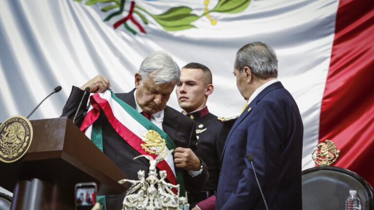 El presidente López Obrador: el legislador número uno de la 64 Legislatura