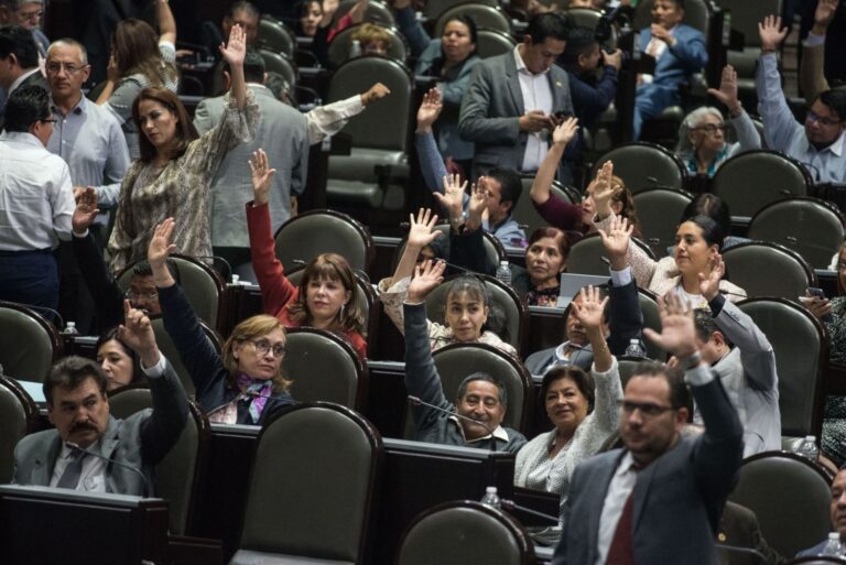 Encuestadoras coinciden en que Morena perderá la mayoría calificada