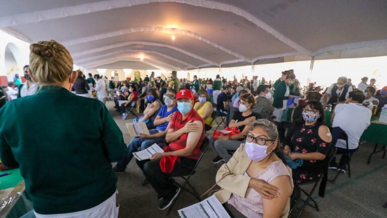 Informa Salud que México llegó a la semana 19 continua con descenso de contagios