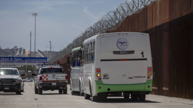 Se puede abrir la frontera: AMLO tras vacunación de 18 y más en BC