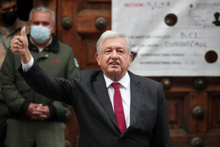 AMLO se compromete a entregar 200 hospitales IMSS-Bienestar en 2024
