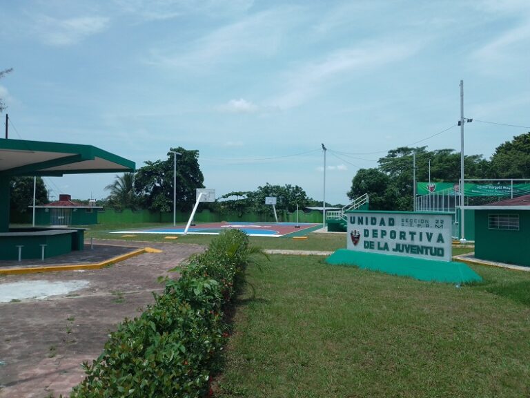 La “Unidad Deportiva de la Juventud” símbolo de la sección 22