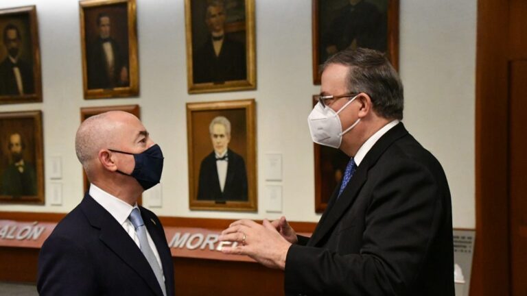 Comercio, turismo y vacunación en frontera, temas de reunión entre Ebrard y Mayorkas