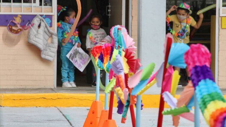 Unión de Padres rechaza volver a aulas por COVID-19; hará encuesta