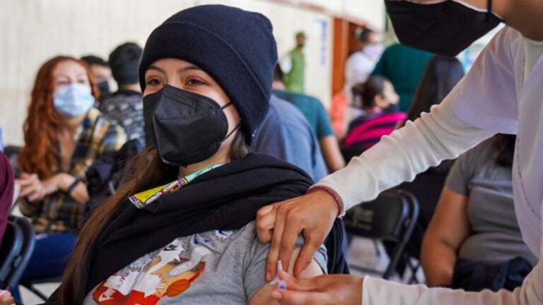 México reporta 7 mil 40 contagios y 434 muertes por COVID-19 en 24 horas