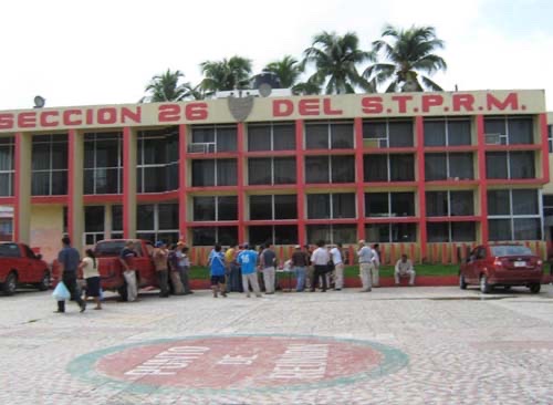 Carlos Jiménez en el “ojo del huracán” en la sección 26