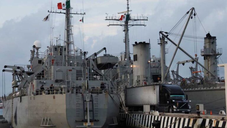 Hubo disparos en desembarco de víveres en Haití, reveló AMLO