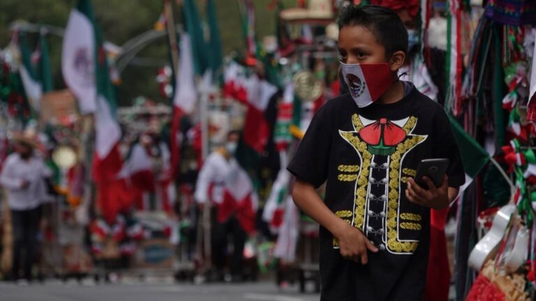 Desde sus casas, mexicanos podrán participar en ceremonia del grito: AMLO