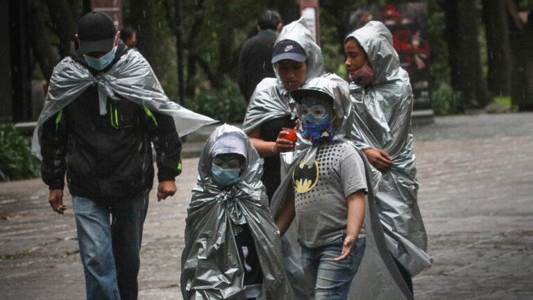 Abrígate: alertan por 4 días de lluvias y frío en estos estados