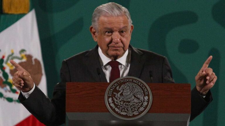 “Deberían apurarse y resolver”: AMLO responde a OMS sobre vacunas