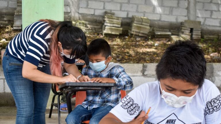 No han regresado a clases presenciales 116 mil alumnos; SEP investiga las causas