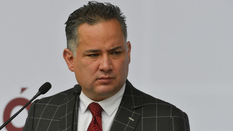 “Primero dar la cara”, afirma Santiago Nieto ante acusaciones por enriquecimiento ilícito