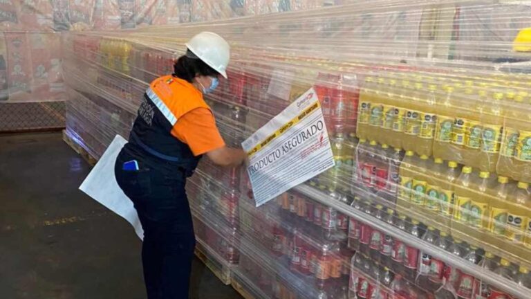 No cumplen: Profeco incauta 75 mil refrescos de estas marcas por etiquetado