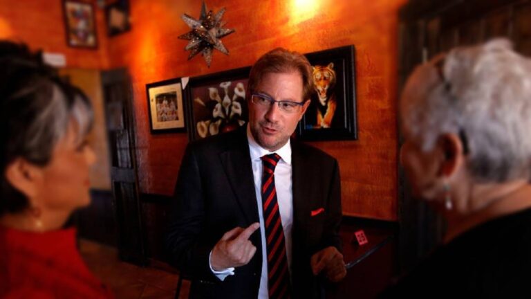 ¿Quién es Andrés Roemer y de qué se le acusa en México?