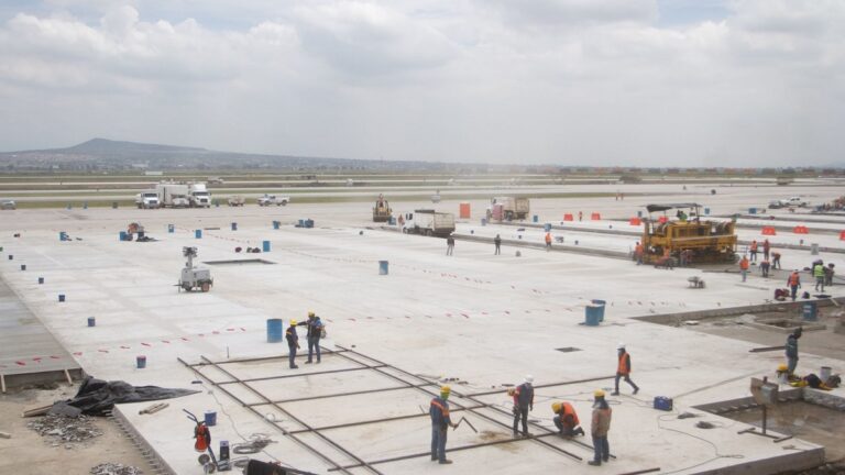 ¿Cuándo será inaugurado el aeropuerto de Santa Lucía?