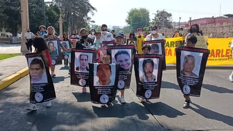 “Es un día de sufrimiento”: madres de desaparecidos marchan en distintos estados
