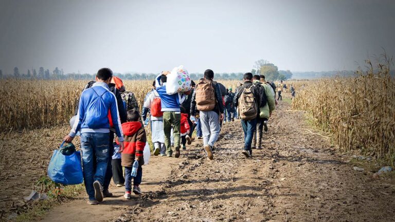 Para apoyar a migrantes, México y EU acuerdan realizar inversión en infraestructura fronteriza