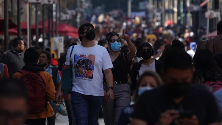 México reporta mil 597 contagios por COVID-19 en 24 horas