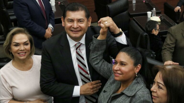 Oposición rechaza a Armenta para presidir el Senado