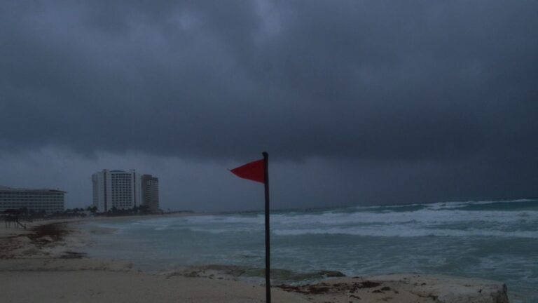 ¡Toma precauciones! Tormenta tropical Lester provocará lluvias torrenciales en estos estados