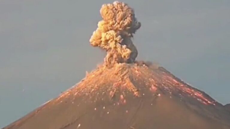 Autoridades poblanas, en alerta por actividad del Popocatépetl