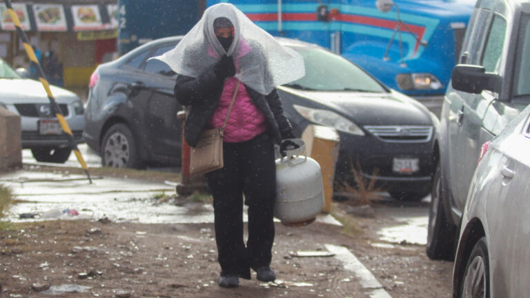 Frente frío provocará lluvias, heladas y fuertes vientos en el país este viernes 13 de enero